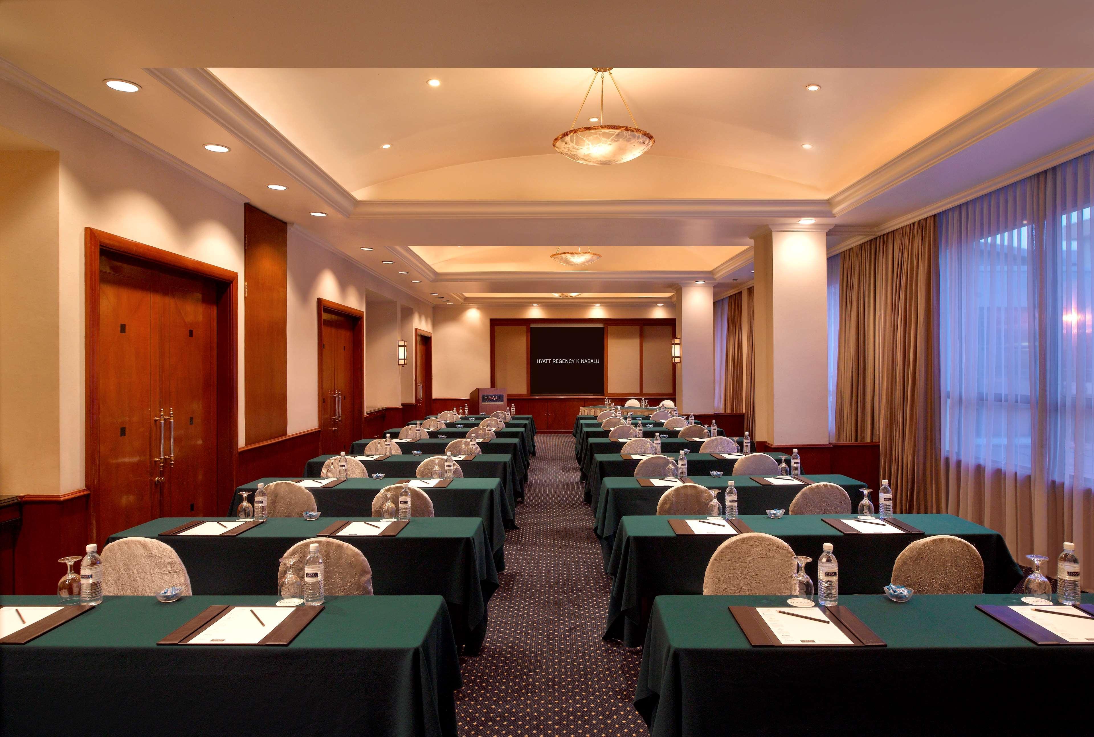 Hyatt Regency Kinabalu Hotell Kota Kinabalu Eksteriør bilde Meeting room
